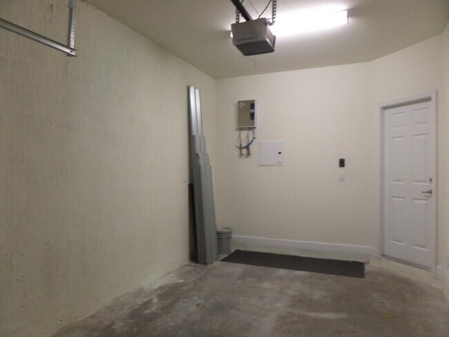 Building Photo - 9328 W 33rd Way