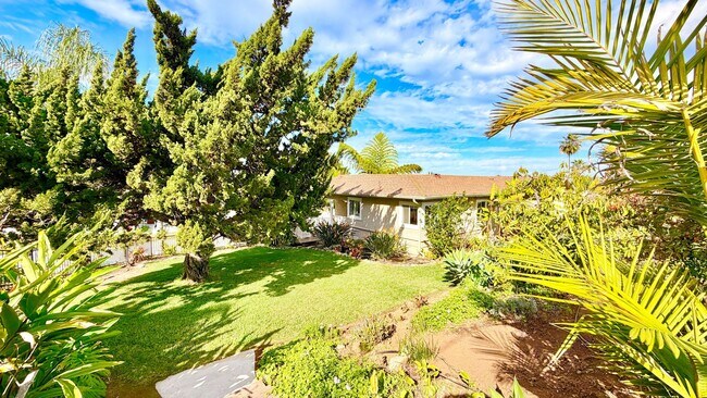 Building Photo - Beautiful Craftsman-style Home with fenced yard space, detached garage and additional parking in ...