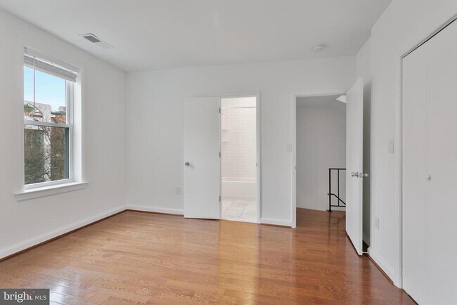 Building Photo - 1339 Corcoran St NW