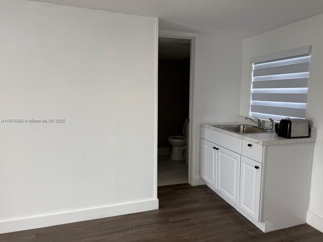 Building Photo - 20601 SW 116th Rd