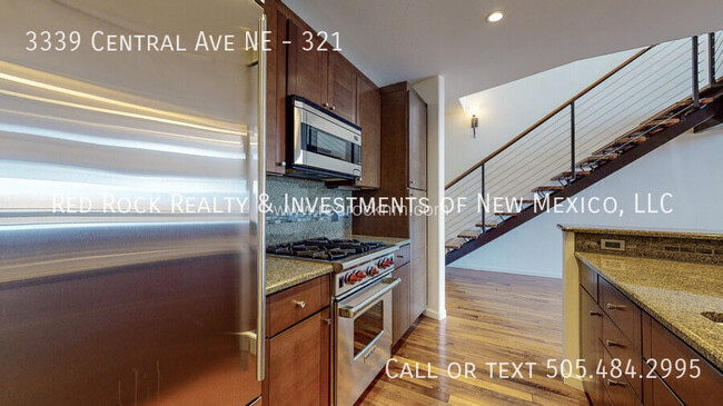 Building Photo - Amazing Loft Concept 2BR in Trendy Nob Hill!