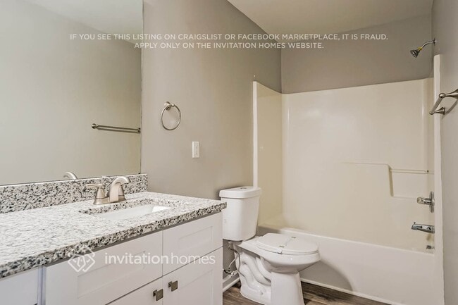 Building Photo - 325 Palmdale Ct