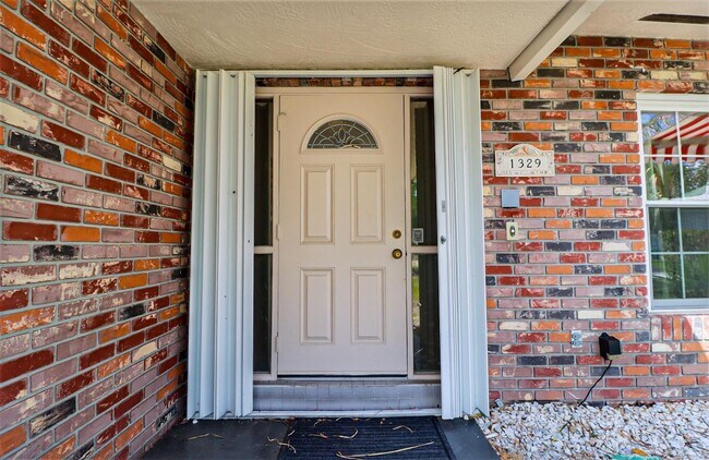 Building Photo - 1329 NW 84th Dr