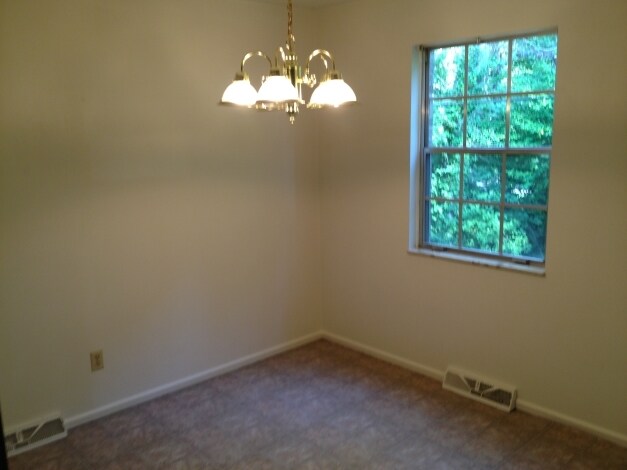 Cambridge Oaks Apartments - Connersville, IN | Apartment Finder