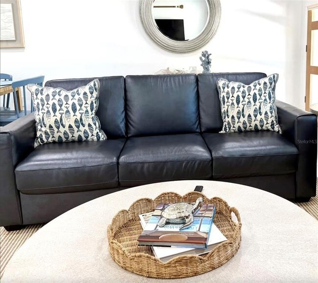 Building Photo - 2238 Clematis St