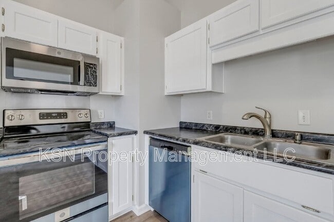 Building Photo - 129 Finn Cir