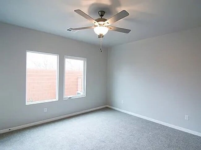 Building Photo - Newer home in Ivins! Great views!
