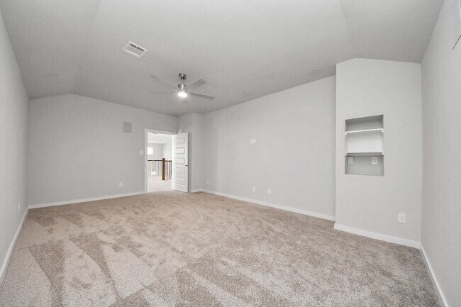 Building Photo - 1500 Sunrise Gables Dr