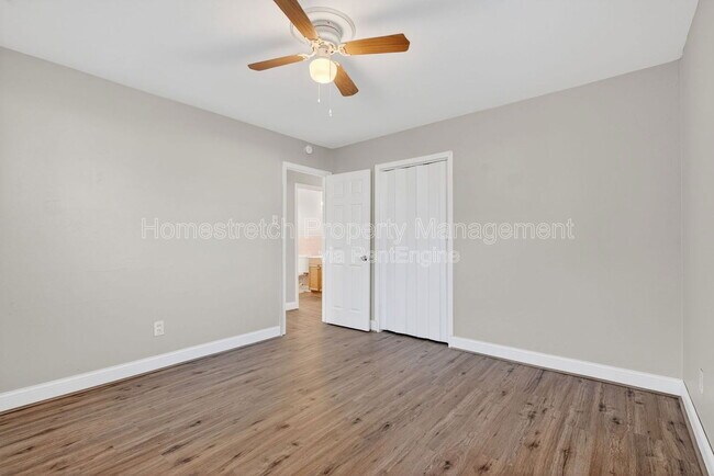 Building Photo - 1700 Kay Dr