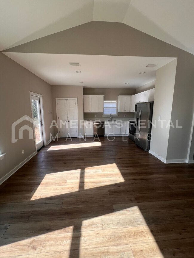 Building Photo - Home for Rent in Bay Minette, AL!! View with 48 Hours Notice!