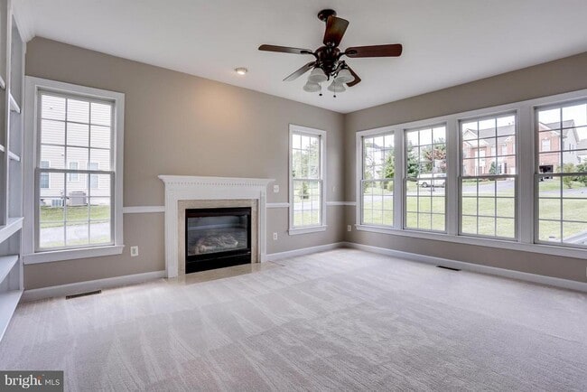 Building Photo - 7165 Millbury Ct