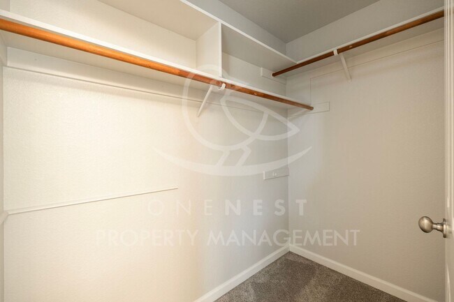 Building Photo - Charming Single-Family Home in Markham Rav...