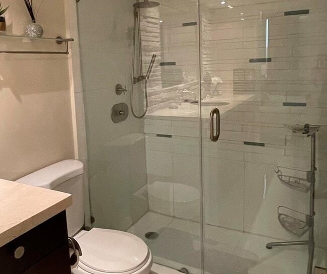 Building Photo - 19701 E Country Club Dr