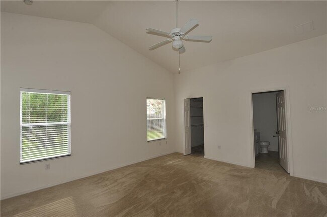 Building Photo - 4930 NW 20th Dr