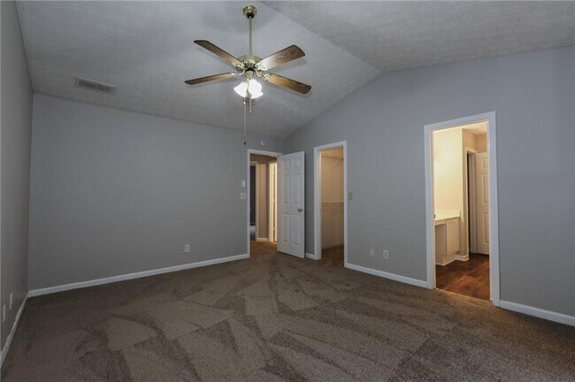 Building Photo - 742 Bridgewood Ct