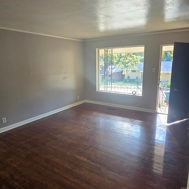 Building Photo - 32 Belmont Dr