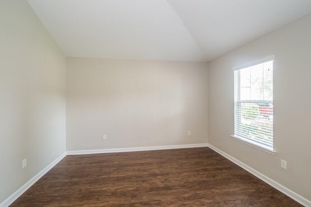 Building Photo - 14081 Bradley Cove Rd