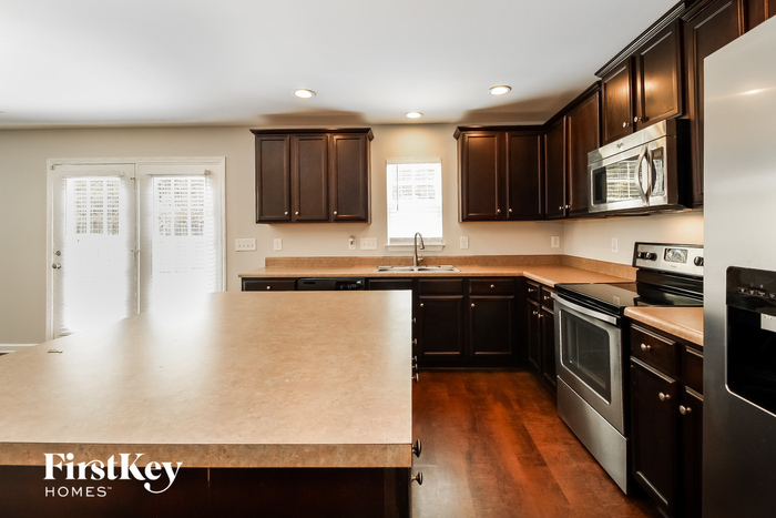 Building Photo - 5903 Landerwood Dr