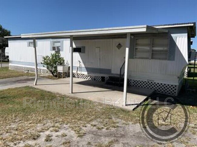Building Photo - 2854 Lake Alfred Rd