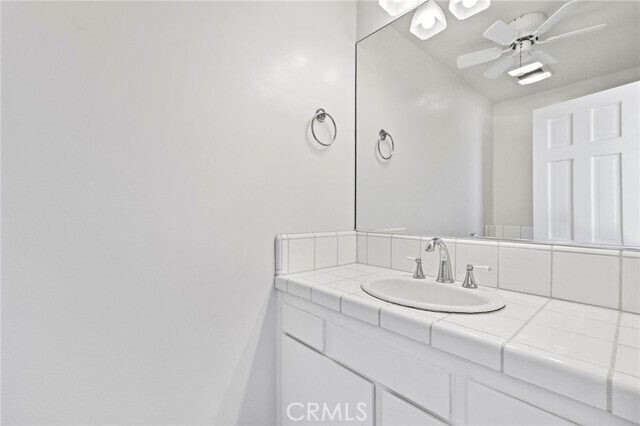 Building Photo - 1106 El Prado