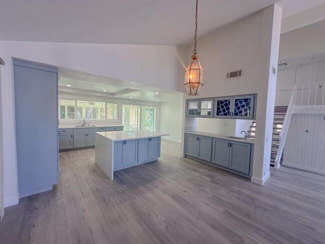 Building Photo - 25512 Maximus St