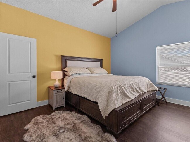Building Photo - 226 Windward Way
