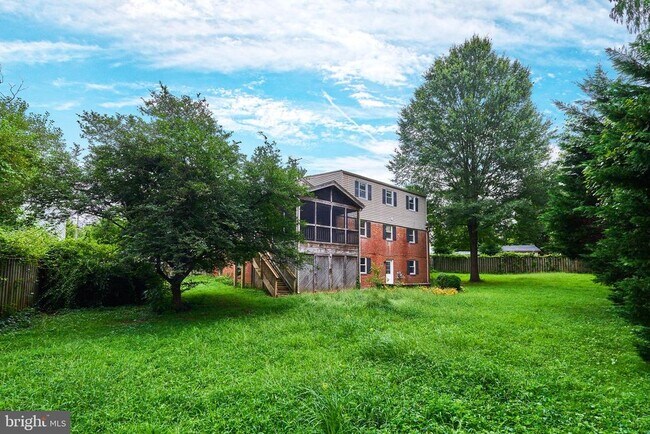 Building Photo - 6613 Denny Pl