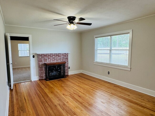 Building Photo - Paradise in Tallassee