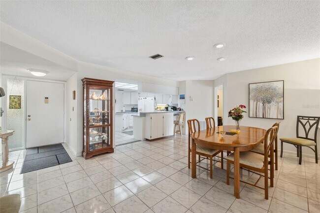Building Photo - 3942 Trophy Blvd