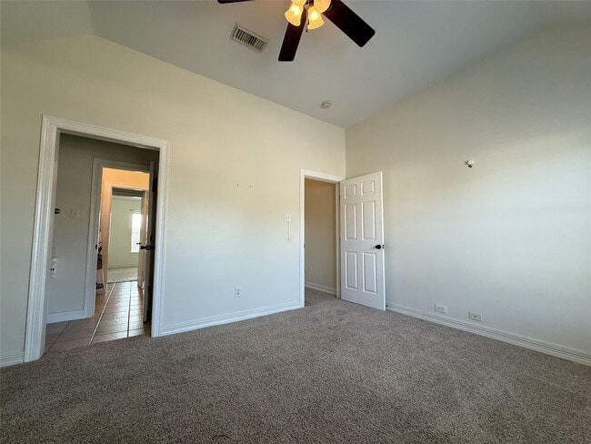 Building Photo - 2906 Castlerock Ct