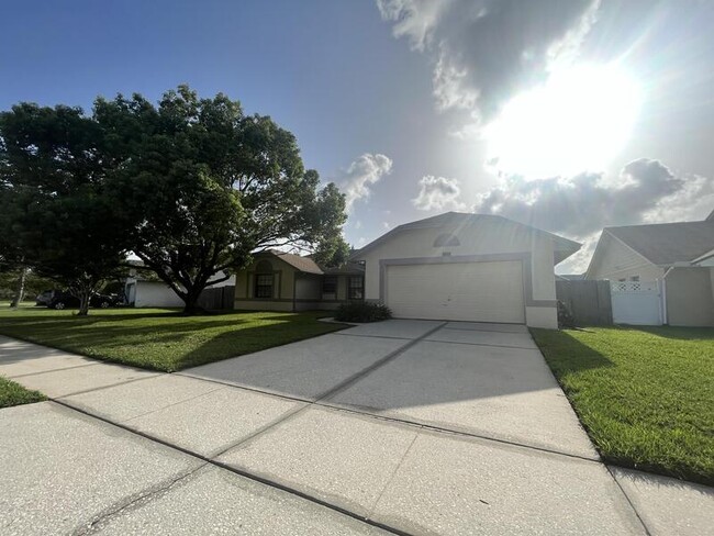Building Photo - 10448 Water Hyacinth Dr