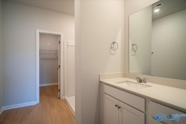 Building Photo - 22845 Dashwood Ln