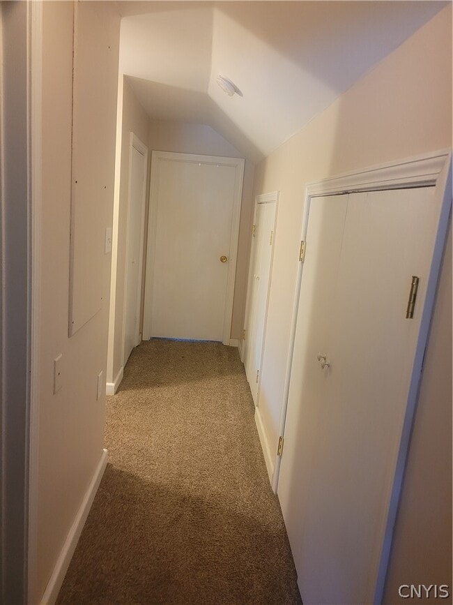 Building Photo - 2 S Rainbow Shores Rd