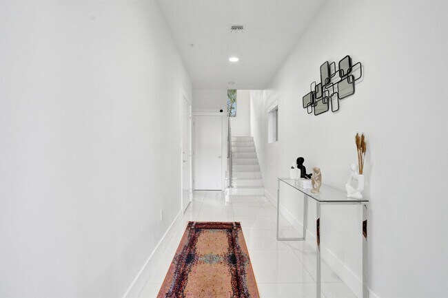 Building Photo - North Ocean Boulevard, Pompano Beach, FL 33062 - 4 BR 3.5 BA townhouse