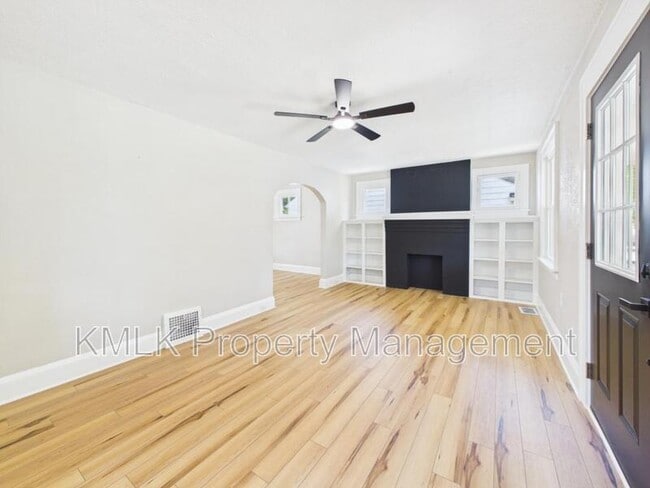 Building Photo - 2899 Northland St