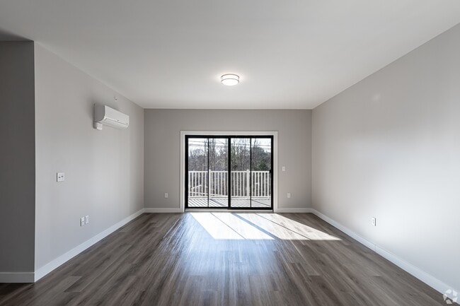 Building Photo - 401 Albany Turnpike