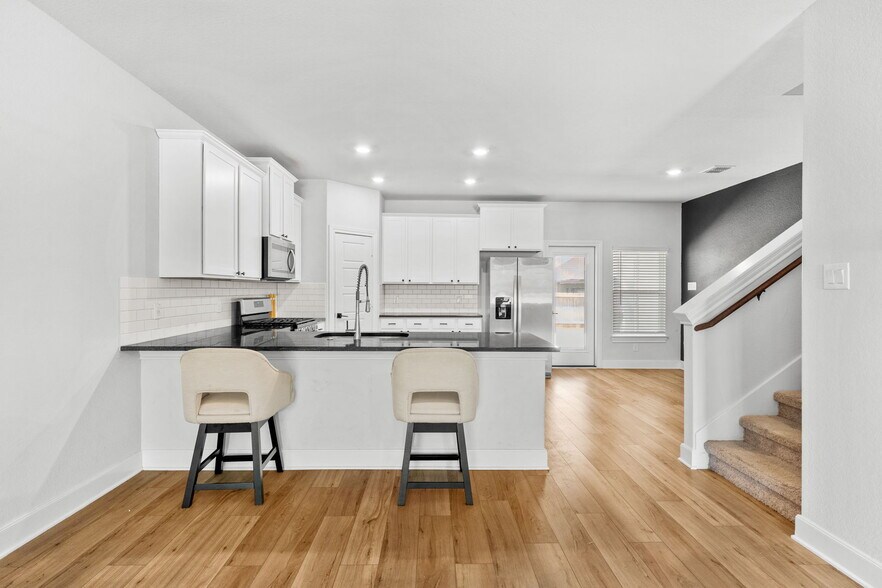 Building Photo - 6622 Aglet Aly
