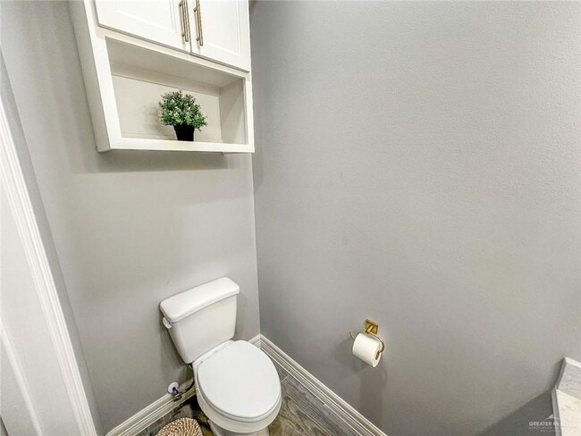 Building Photo - 24 Water Lily Ave