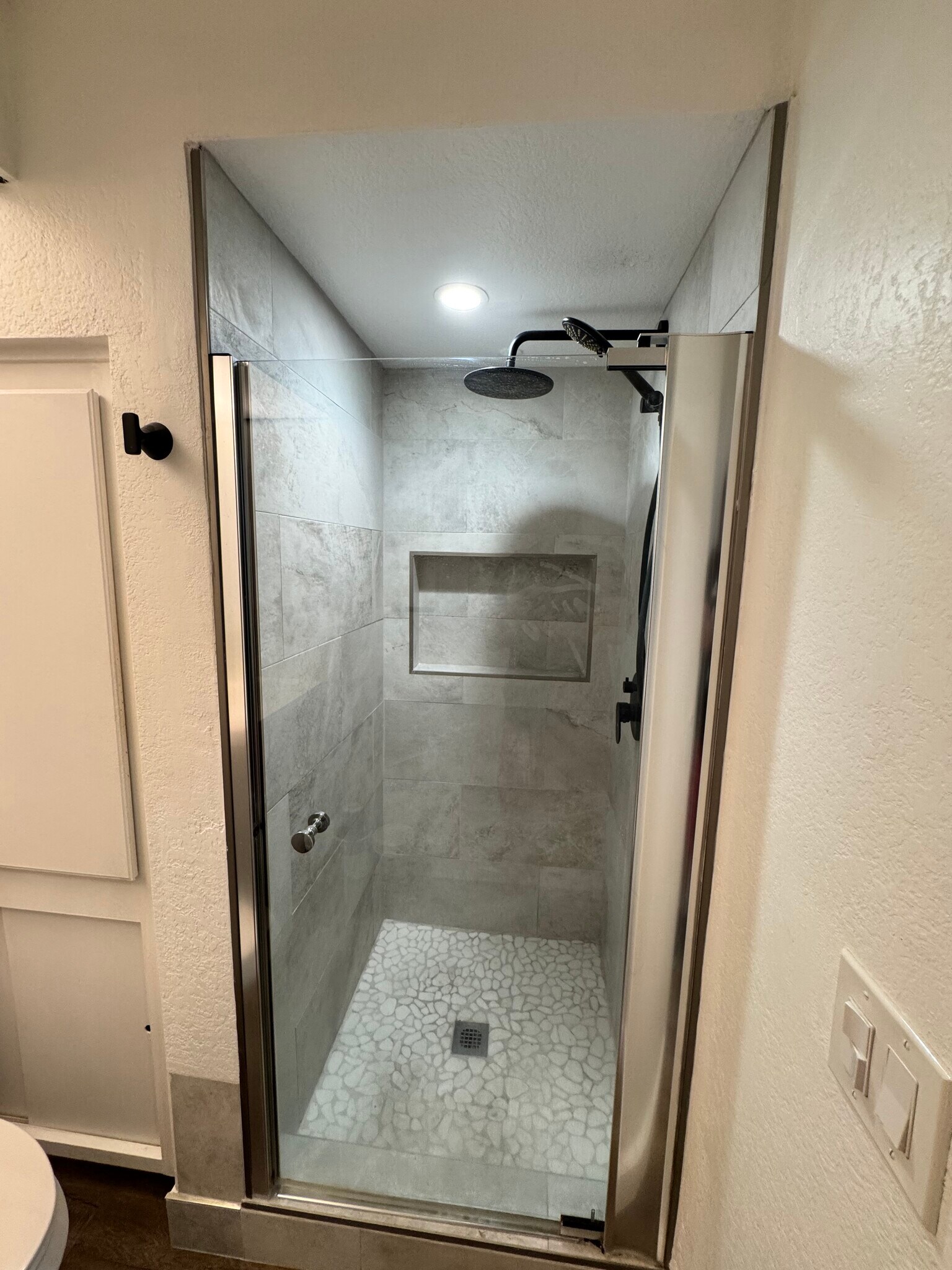 Building Photo - 22749 Lakeway Dr