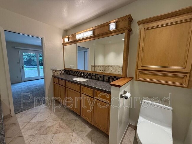 Building Photo - 1550 Naples Ct