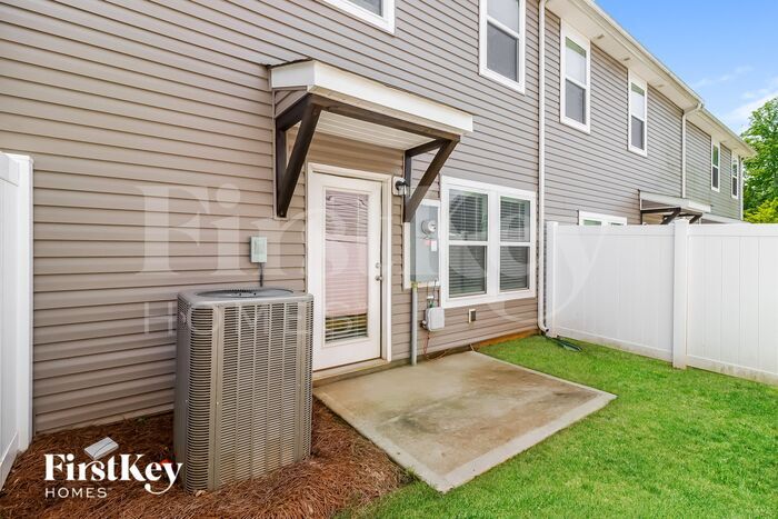 Building Photo - 9406 Village View Ct NW