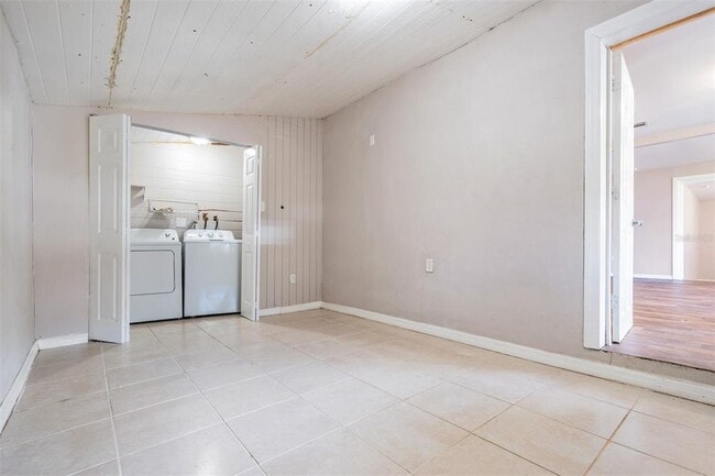 Building Photo - 5475 70th Ln N