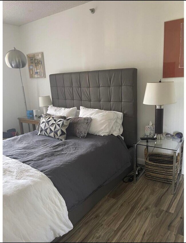 Building Photo - 7170 Promenade Dr