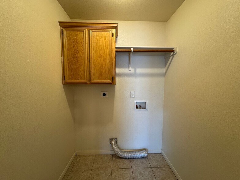 Building Photo - 1508 Nicholas Cir