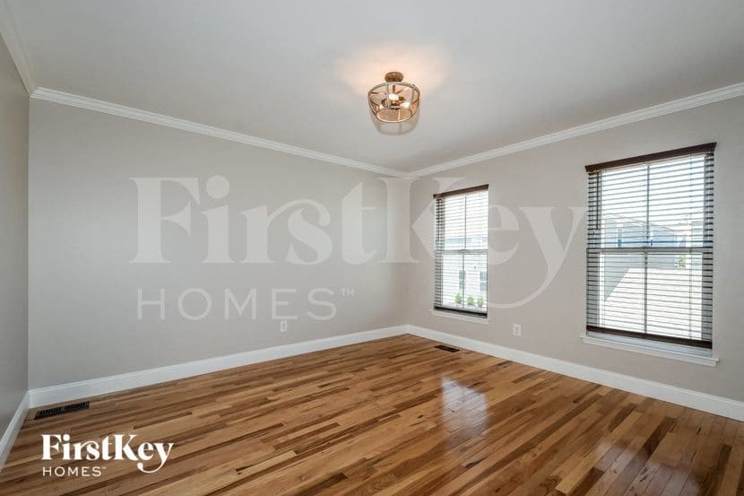 Building Photo - 3218 Tiber St