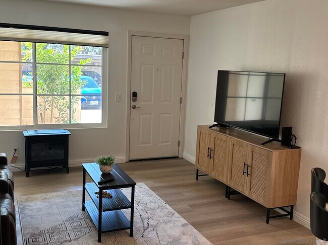 Building Photo - 3877 Pell Pl