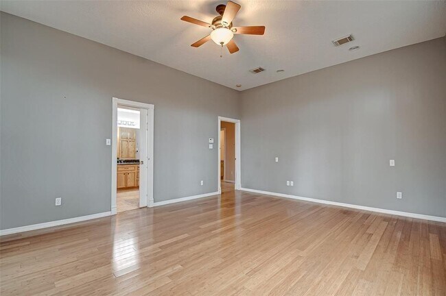 Building Photo - 14690 Old Conroe Rd