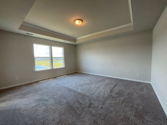Building Photo - 445 Navona Dr