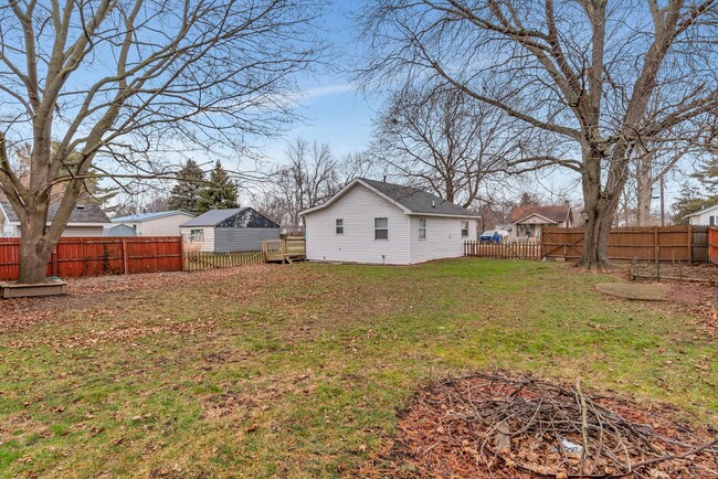 Building Photo - Tiny House