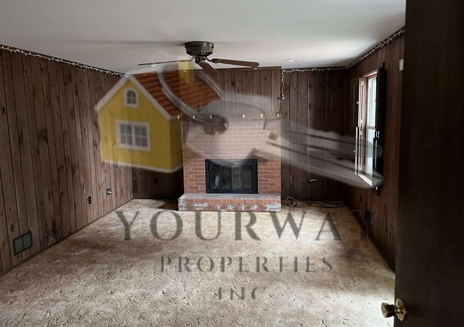 Building Photo - 212 Carmas Dr